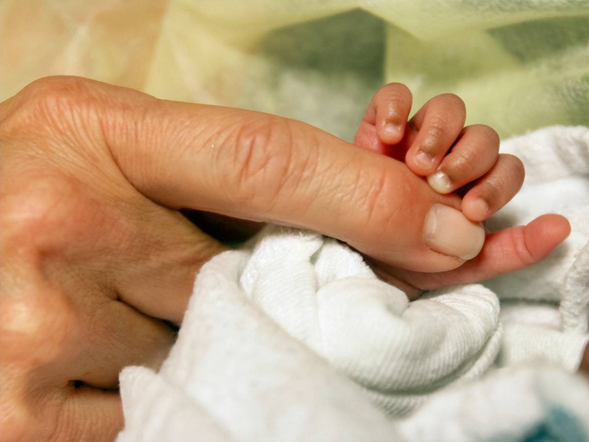 超高龄产妇，跨越年龄的爱，是勇敢还是冒险？