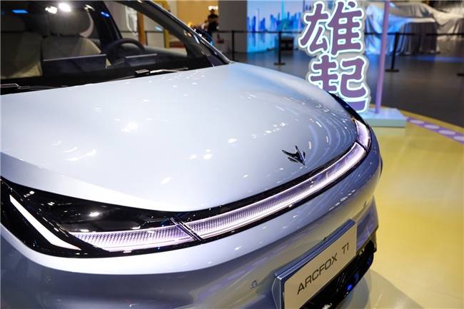 极狐T1成都圈粉大空间+高安全温暖感拉满(图1)