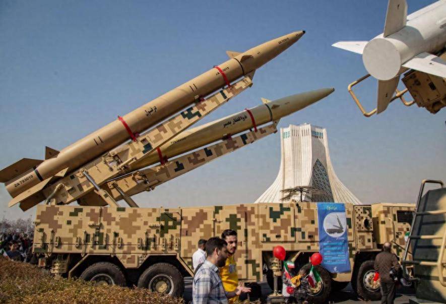 原创
            伊朗这下放心了！中俄相继表态后，巴基斯出手救伊朗于水火，特朗普迎来噩耗