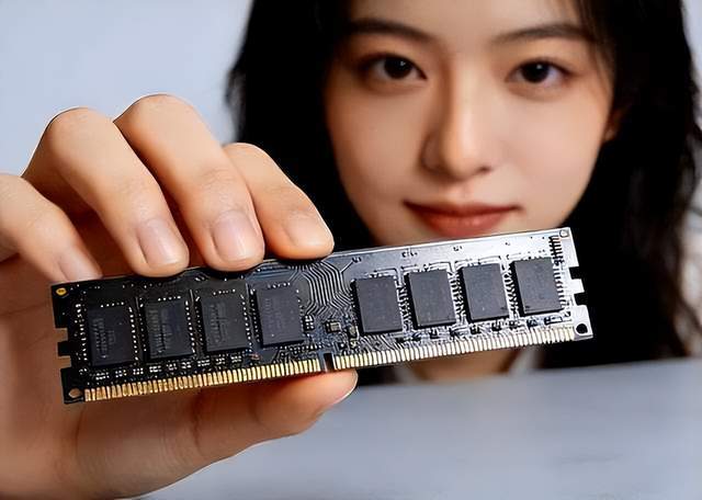 “卖铲子”给内存厂，中国企业赚疯了，全球第一，拿下45%份额