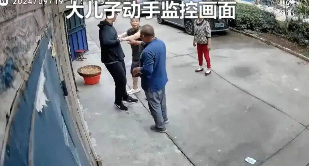 “男子结婚22年后发现两儿子非亲生”，男子：前妻承认和我堂哥有不正当关系
