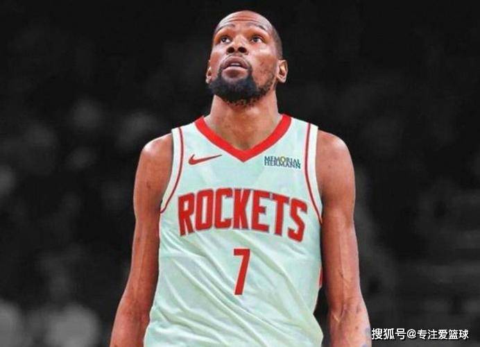 
        昏庸无能！杜兰特对火箭忍无可忍，若不愿补强阵容我将加盟尼克斯