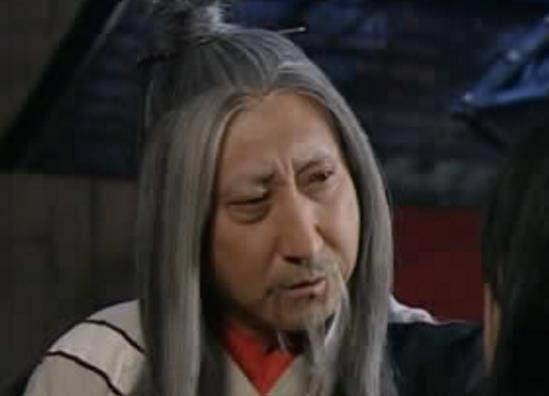 
        她的父亲挖过李世民的祖坟，杀过他弟弟，而李世民却选择娶她为妻