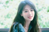 杨紫自曝去宋丹丹家喝酒喝断片：说去上厕所结果躺主卧不走了，网友：这酒量属实感人！