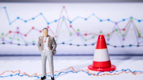 王励勤回应王楚钦球拍事件