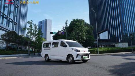 大有“9方” 畅跑八方 五菱扬光Pro增程版正式发布