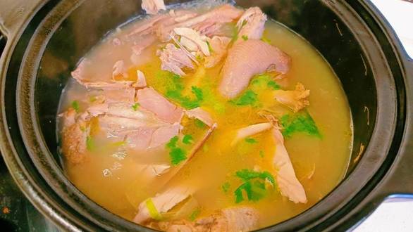 25岁杀夫新娘和舅舅有15年非法关系