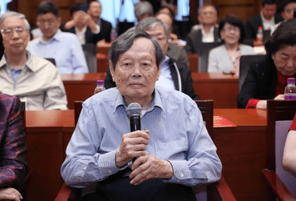 于正拍的古力娜扎