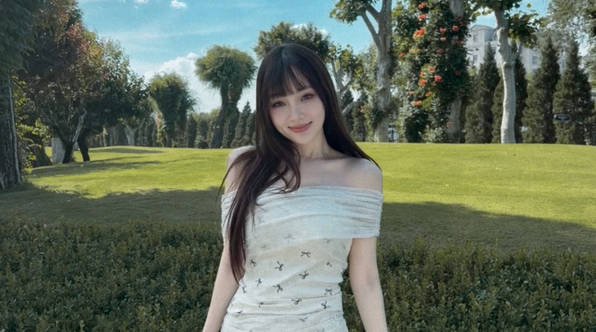 李小璐公开与贾乃亮真实离婚时间