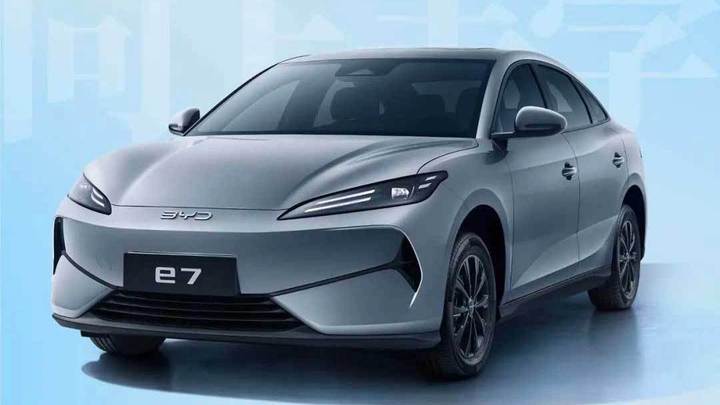 比亚迪e7正式上市,限时优惠价9.88万起,值得购买吗?