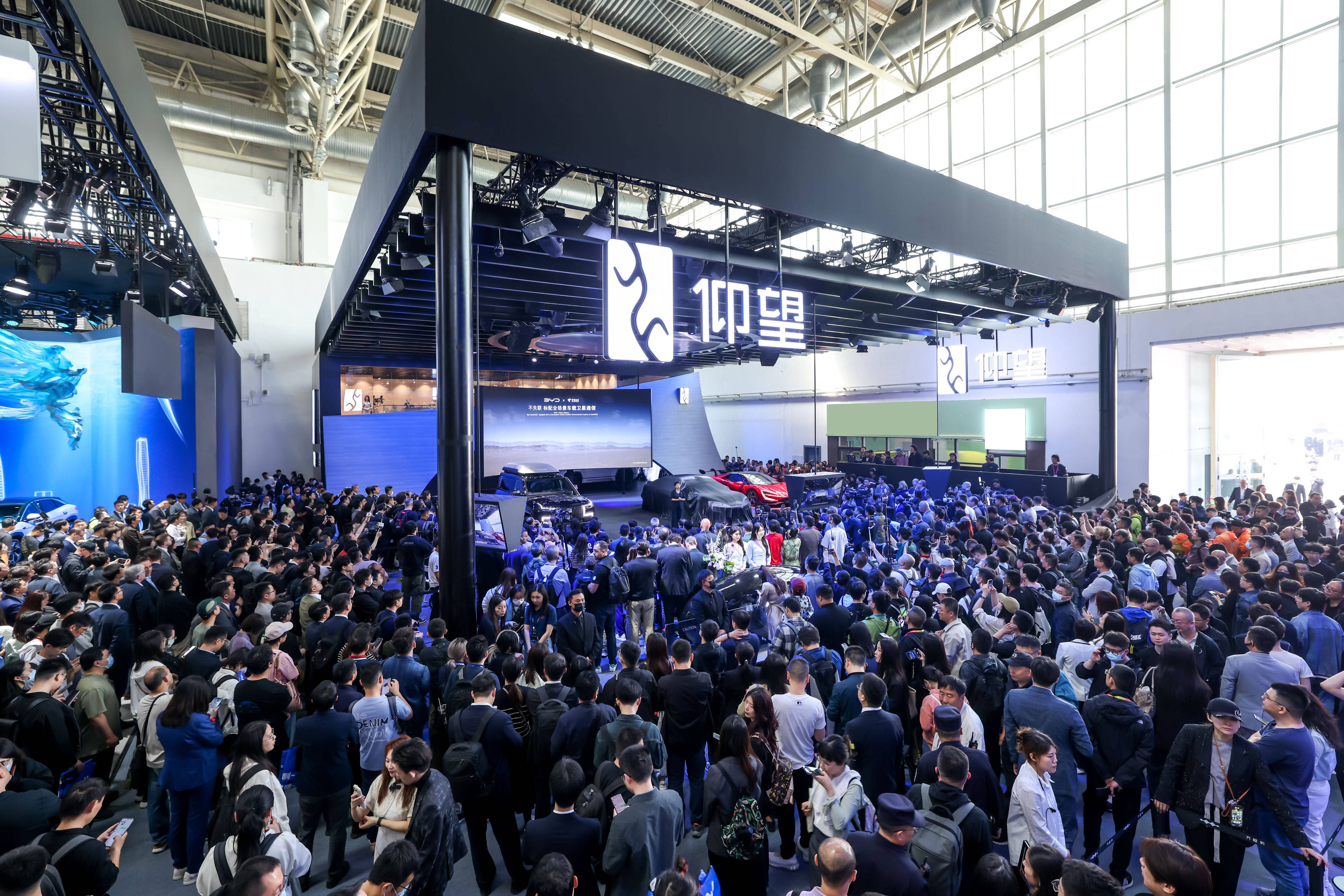 比亚迪仰望汽车以全系阵容震撼登陆2024北京车展-比亚迪2022新能源汽车收入额