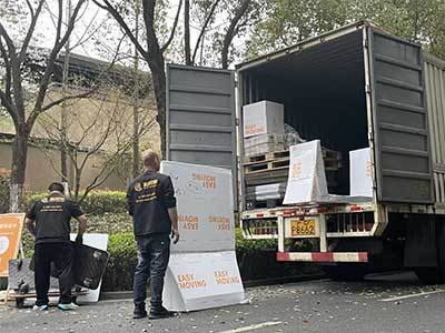 国际航班的行李托运过程有哪些注意事项？
