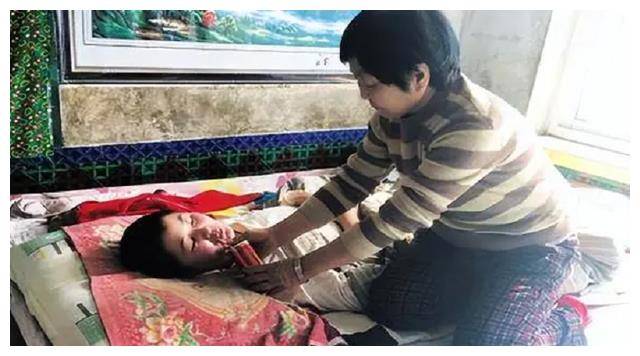 14年，男子为救活植物人女友，不惜负债20万，对方醒后竟直接报警