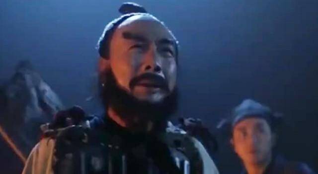 “燕赤霞”午马葬礼：成龙、洪金宝扶灵，刘晓庆献上花圈以示哀思