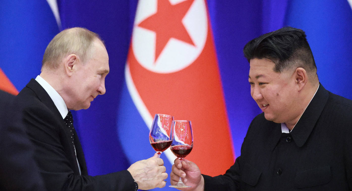 普京向金正恩致新年贺信,朝媒罕见头版单独报道 普京向金正恩致新年贺信,朝媒罕见头版单独报道