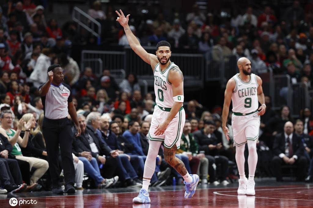 原创             关于NBA2025的十个超前猜想 詹杜库还能维持体面吗？
