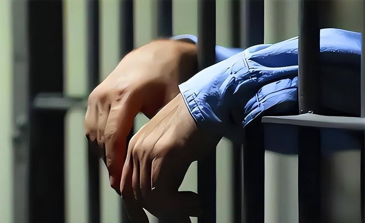 案例：漂亮女子应聘私人保姆月薪3万签订合同令人咋舌(图5)