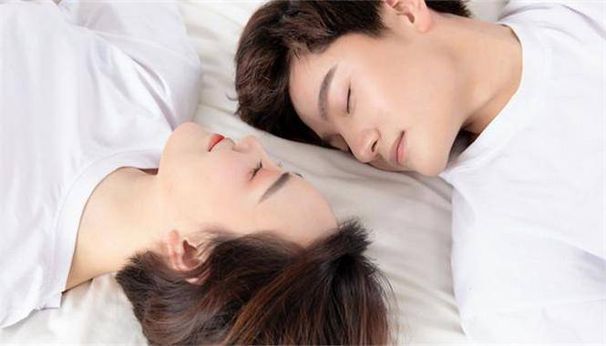 做梦梦见与明星相恋,抛弃男友,梦境背后的深层含义 做梦梦见与明星相恋,抛弃男友,梦境背后的深层含义