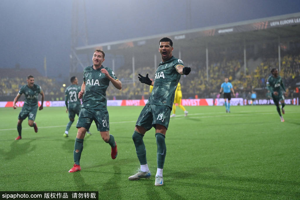 欧联-索兰克破门波罗吊射 热刺总分5-1进决赛将战曼联