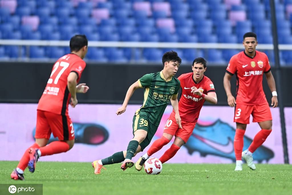 中超-弗兰克读秒破门救主 浙江队2-2险平上海海港