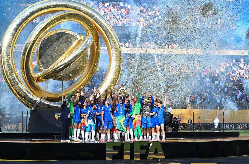 世俱杯改革观察：FIFA豪掷“亿金” 赛程密集分歧仍待弥合