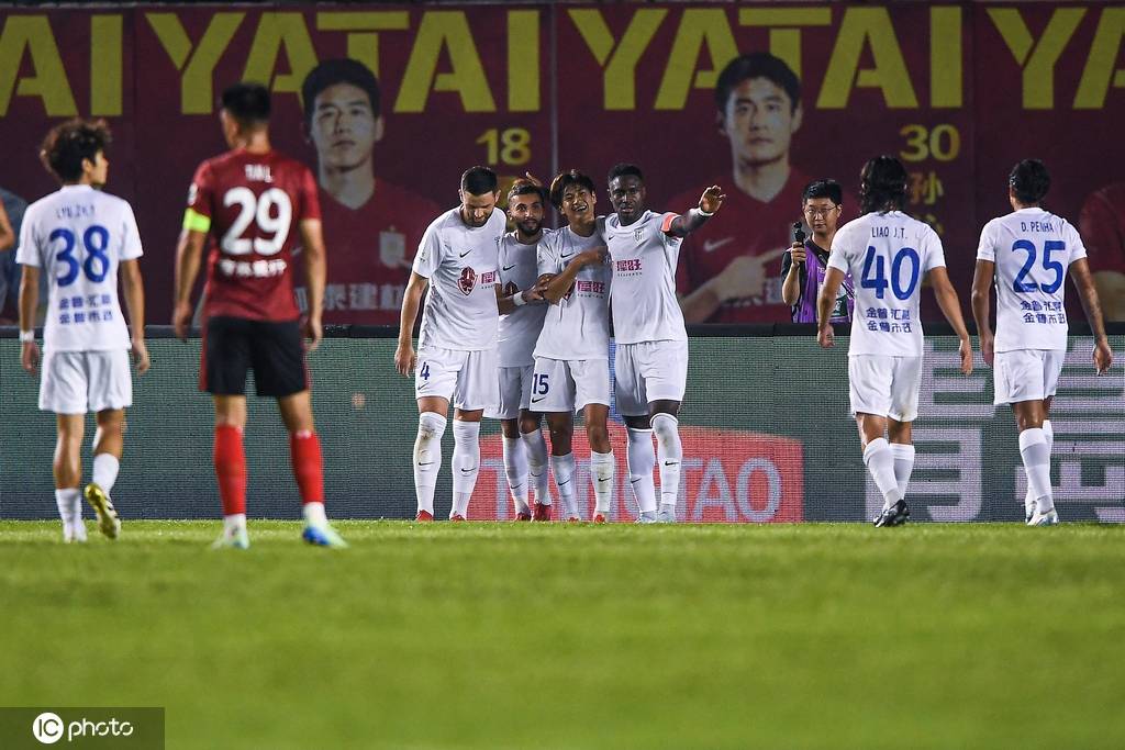 中超-刘祝润传射拉布亚德破门 英博客场2-0亚泰三连胜