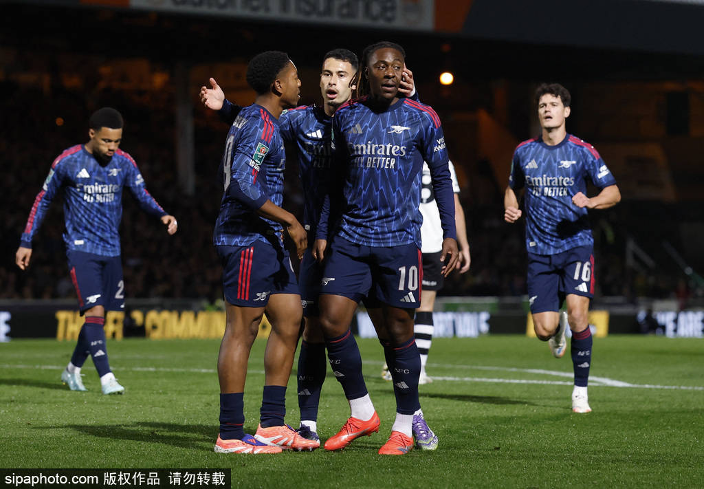 英超-埃泽斩获处子球特罗萨德破门 阿森纳2-0进16强