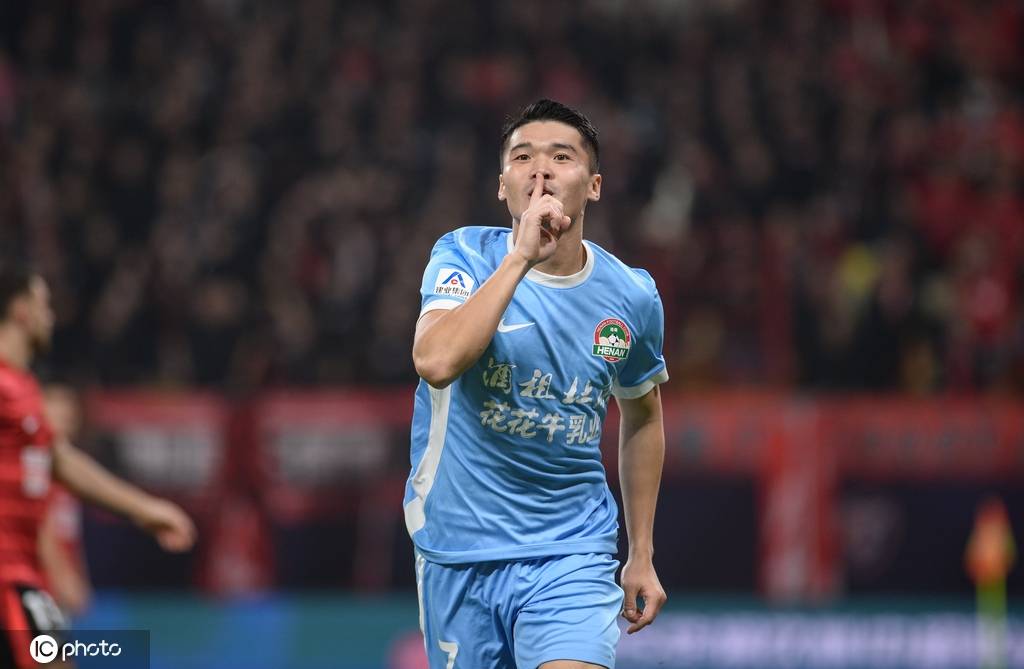 提前一轮出局！中超-何超轰世界波 蓉城1-2河南无缘争冠
