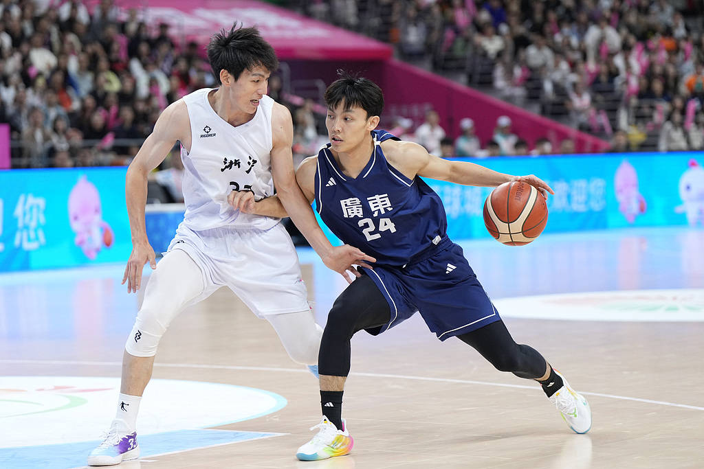 全运会男篮-徐杰6记三分赵睿13+4+5 广东轻取浙江摘金