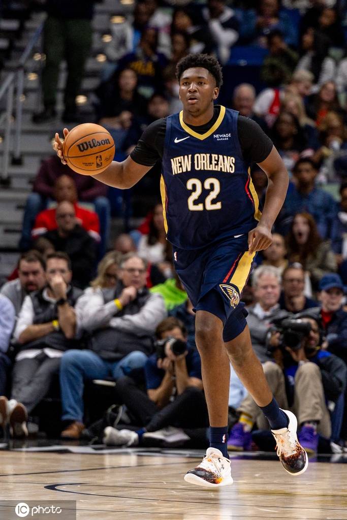 开拓者打法固化中锋难混 劲敌上位刺激杨瀚森？