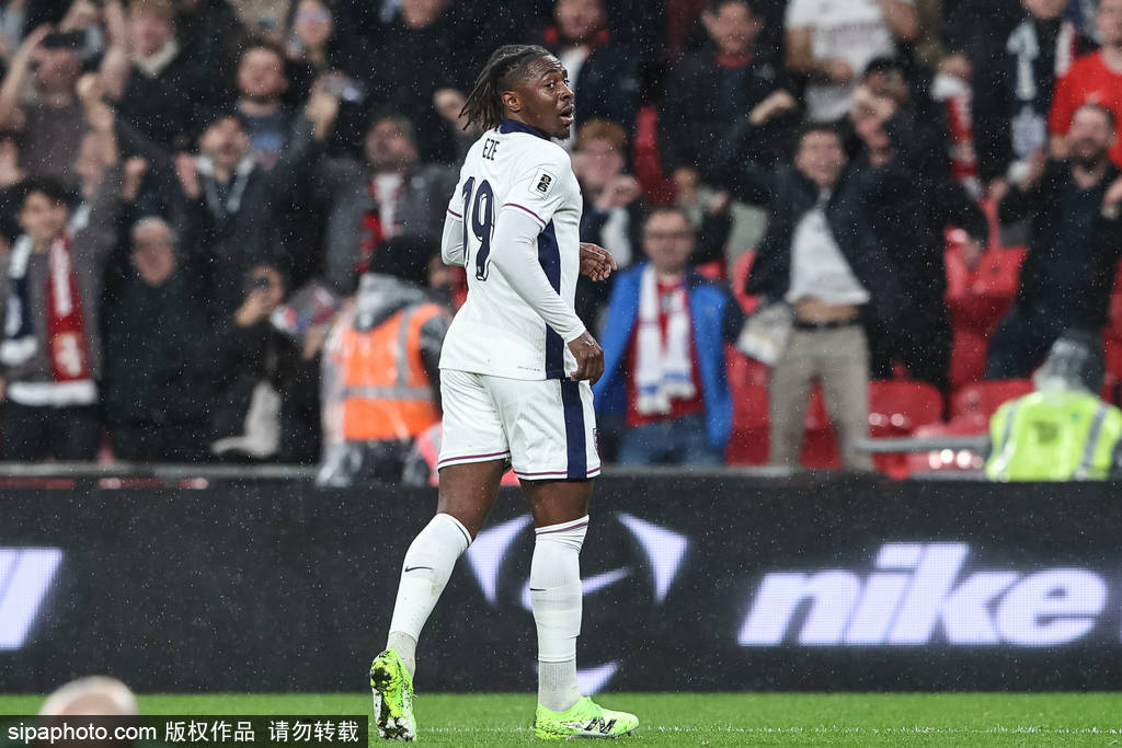 世预赛-萨卡埃泽破门 英格兰2-0塞尔维亚7战全胜0失球