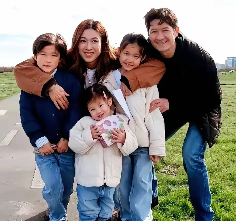 港媒曝钟嘉欣在加拿大起诉丈夫 争夺三个孩子抚养权