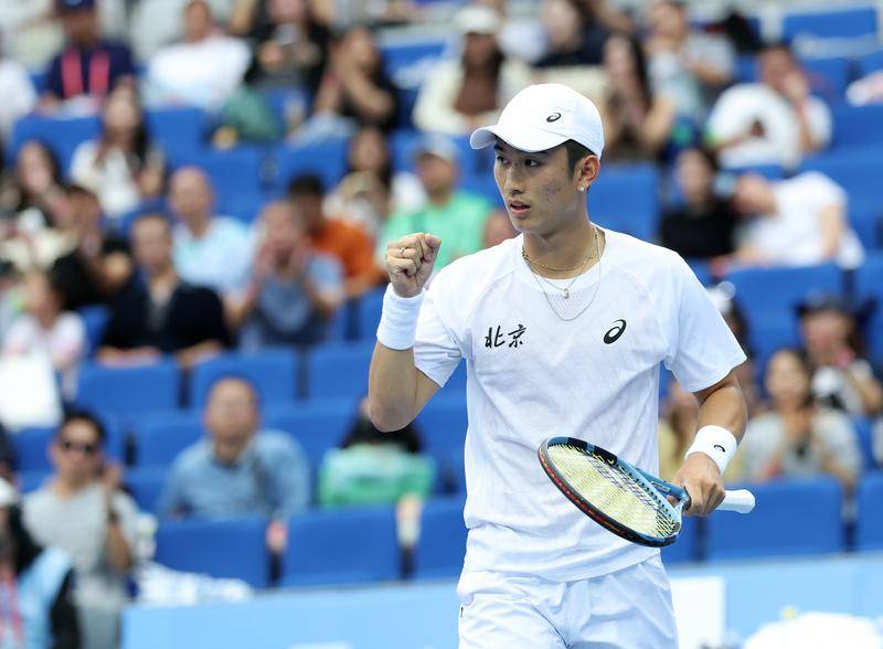 全运会网球:王欣瑜次盘送蛋胜王小童 商竣程仅丢一局横扫进16强