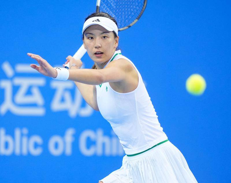 全运会网球:商竣程2-1逆转头号种子 王欣瑜鏖战2-1王曦雨进四强