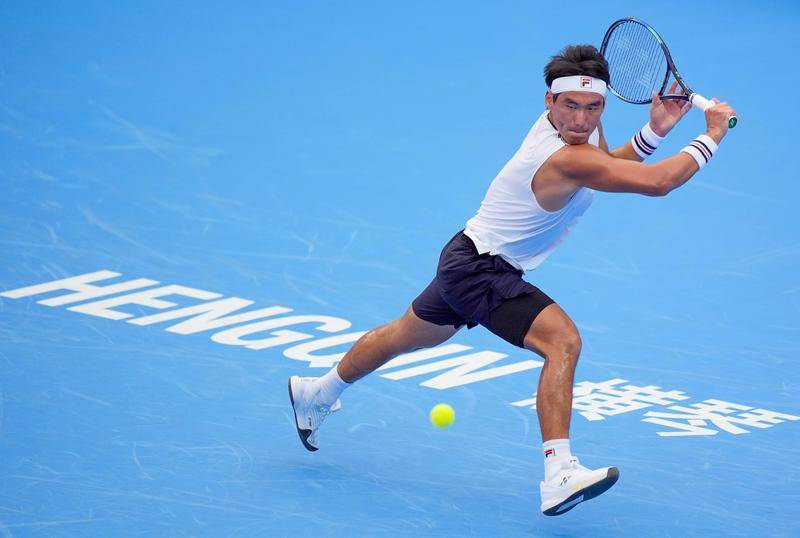 头号种子出局！商竣程带伤作战2-1逆转布云朝克特 晋级全运四强