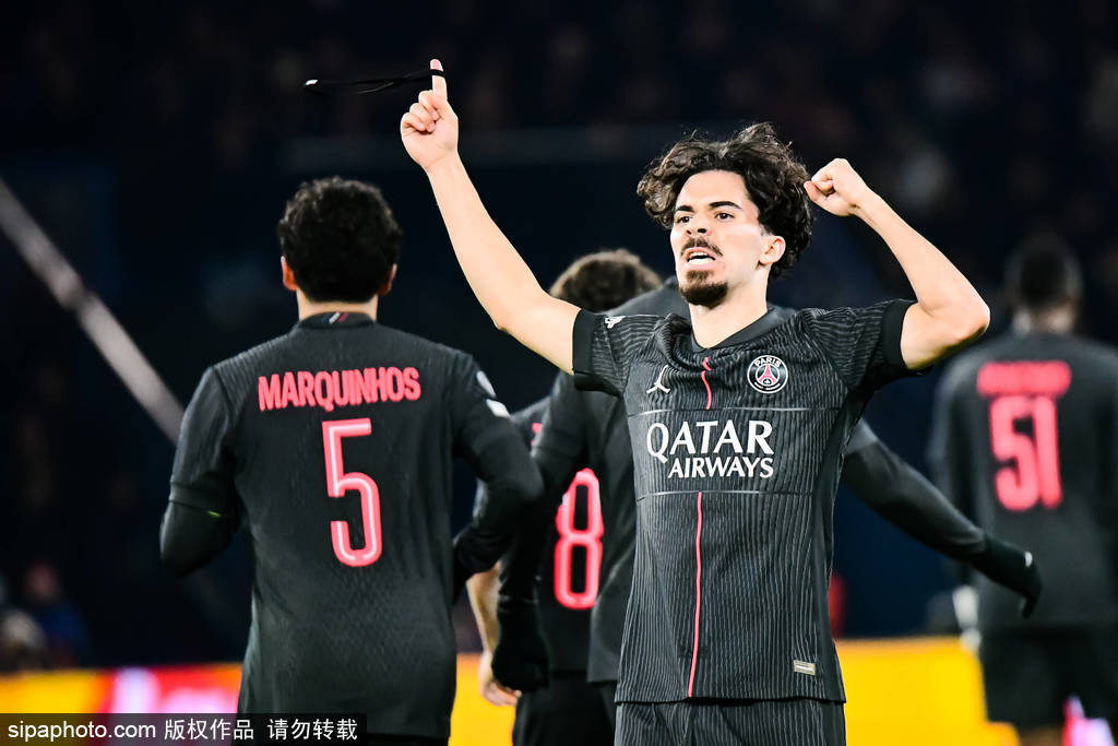 进球大战！欧冠-穆阿尼2射1传维蒂尼亚带帽 巴黎5-3热刺