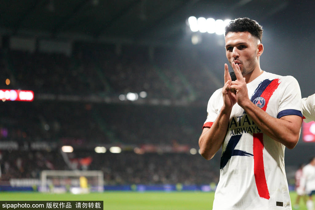 法甲-18岁新星处子球拉莫斯杜埃破门 巴黎3-2梅斯迎两连胜