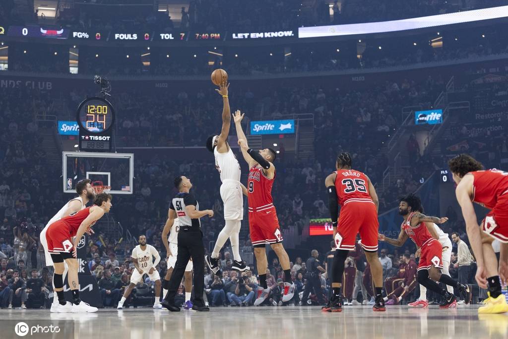 武切维奇24+15加兰35分 公牛7人上双送骑士三连败