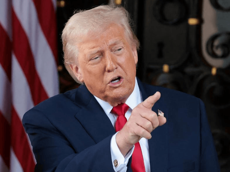 美军首次入侵委内瑞拉本土，炸毁码头全身而退，马杜罗没半点声音