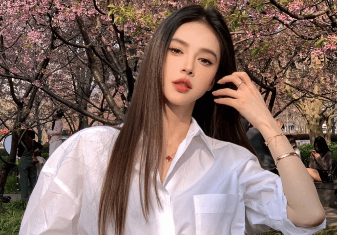 PG电子官方网站- PG电子试玩- APP下载2026年这仨生肖要发了！天官送福、贵人开路钱包鼓得压垮枕头！