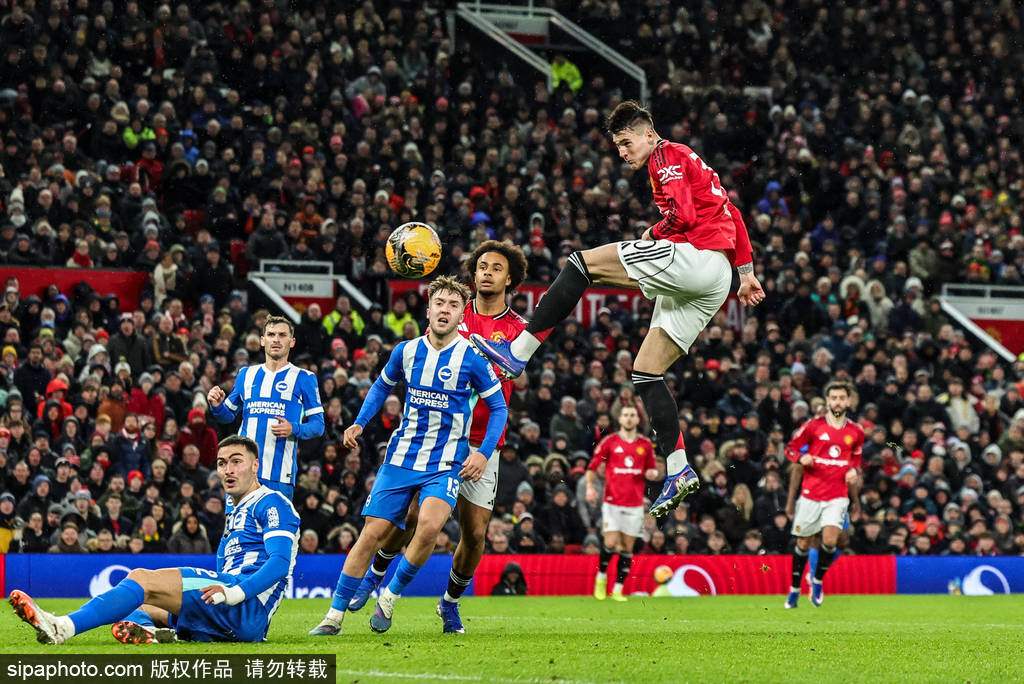 比赛日：巴萨胜皇马卫冕西超杯 曼联遭一轮游&amp;曼城10-1