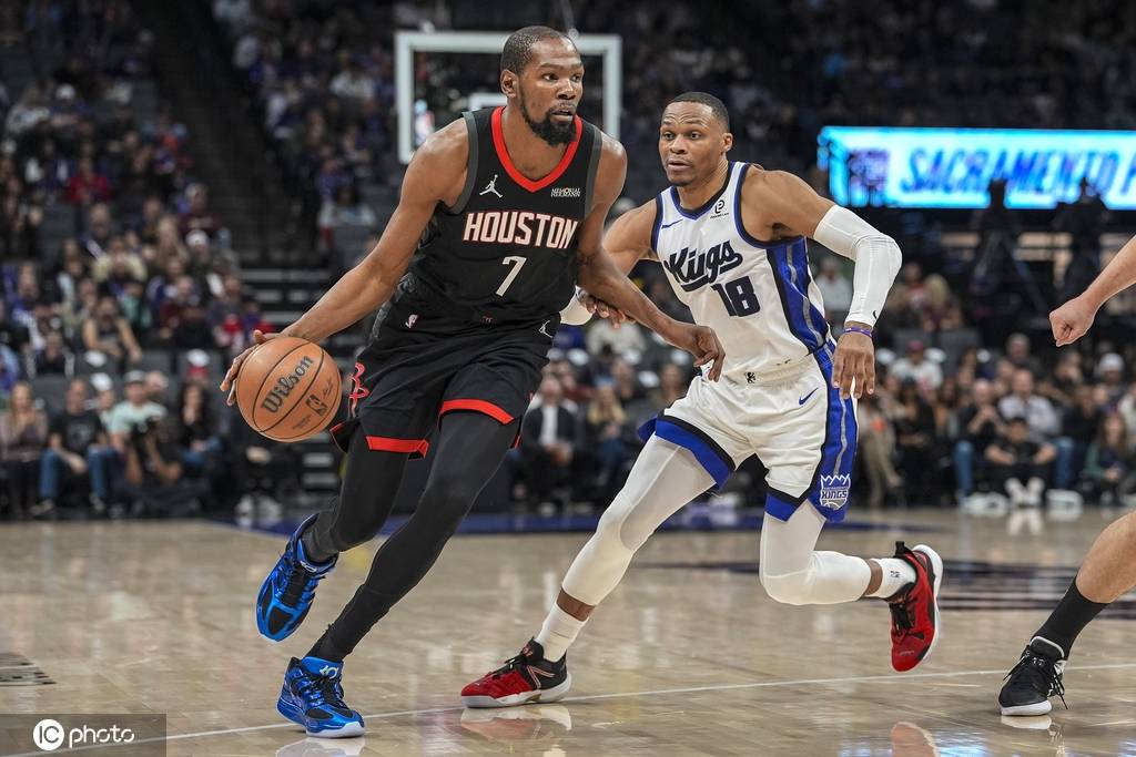 火箭3连败球队到底咋啦？一场巨大危机正在队内酝酿