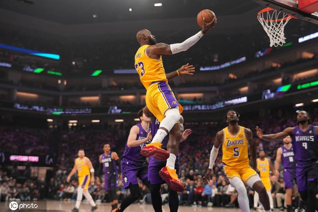 东契奇42分湖人都赢不了！国王背靠背连斩强敌