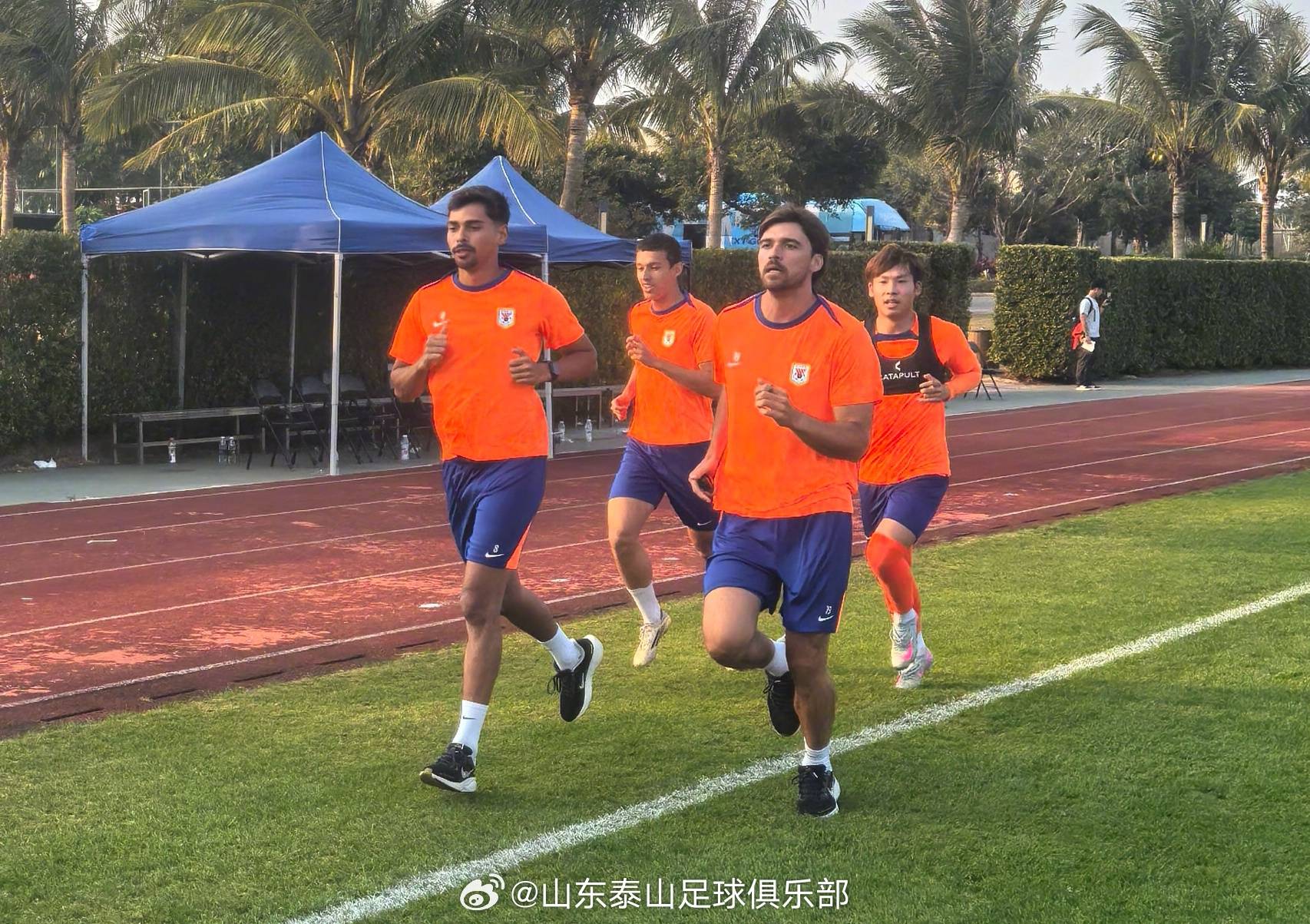 热身-山东泰山1-2不敌大连英博 泽卡马德鲁加与球队会合