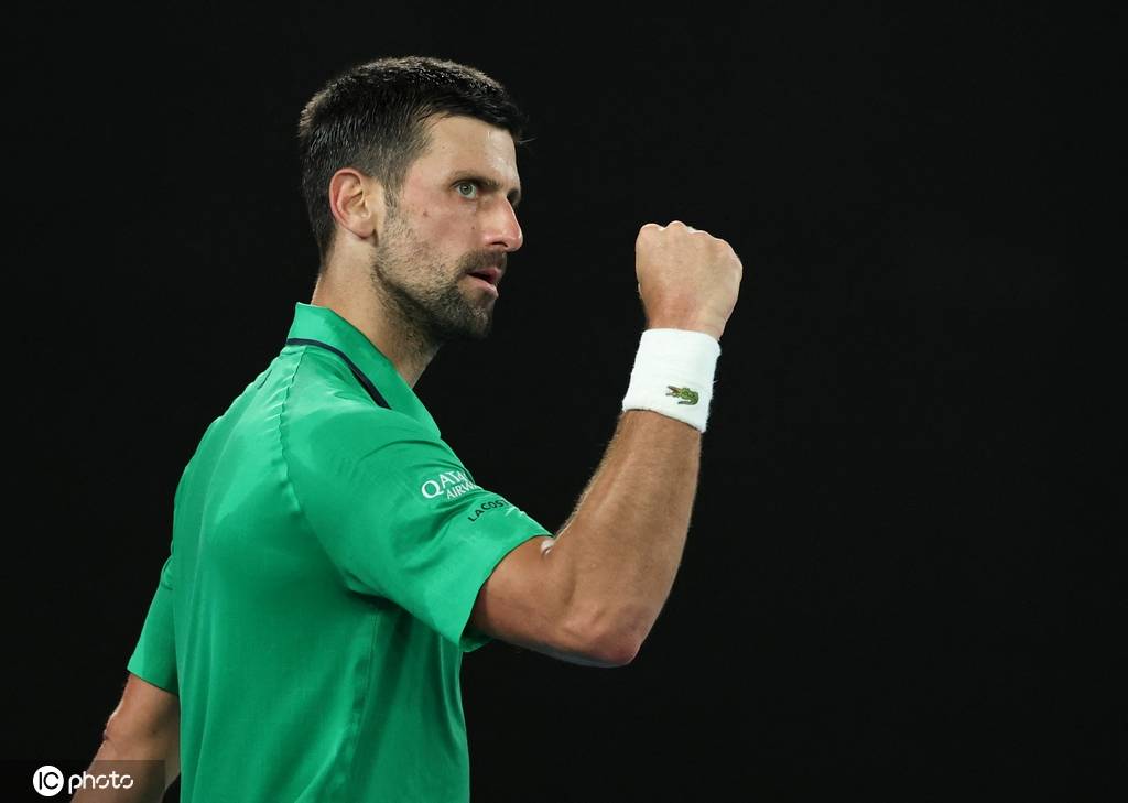 终结5连败！德约3-2逆转辛纳 第11次进澳网决赛将战阿尔卡拉斯