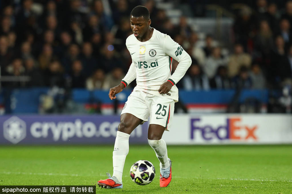 观战台：切尔西磕纽卡+利物浦拼热刺 皇马曼城战弱旅