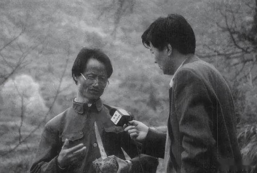 他是“最牛县长”：被绑架吃猪食，流浪3万公里，死后遗书曝光