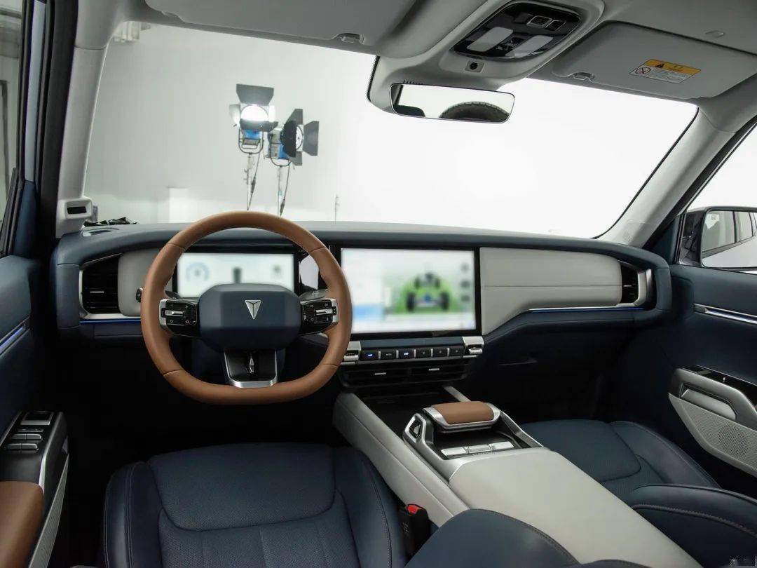雷竞技(RAYBET)新时代的硬派SUV 实拍体验深蓝G318(图9) 雷竞技(RAYBET)新时代的硬派SUV 实拍体验深蓝G318(图9)