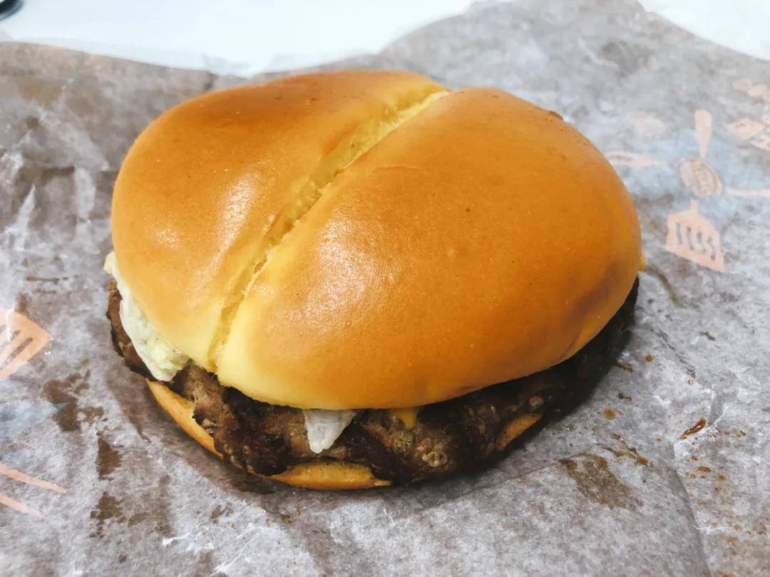 汉堡牛肉饼上的恶心点点，到底是什么啊啊啊？