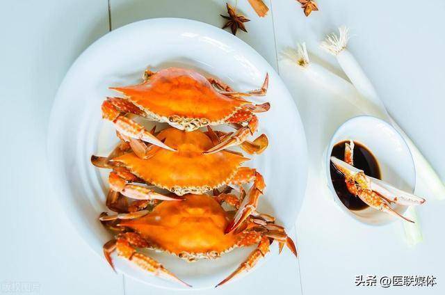 刚死的螃蟹能吃吗?吃螃蟹的禁忌,这4点要注意